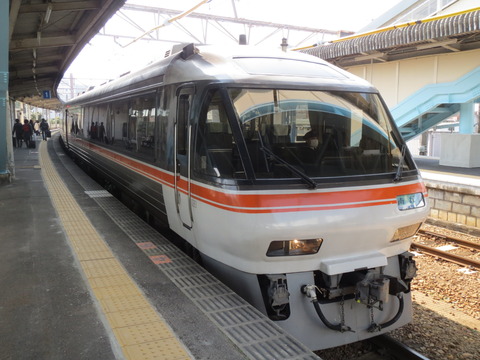 7de55a07-s.jpg