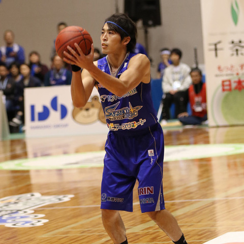 横尾選手シュート