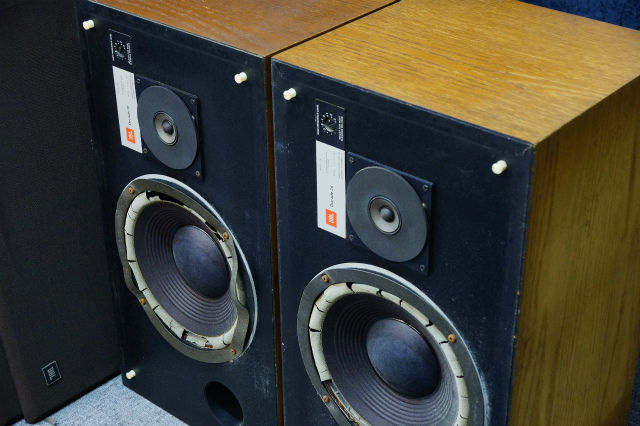 JBL L26 Decadeのエッジ交換 : 我楽音 響のCUT&TRY JBL L26 Decadeのエッジ交換 : 我楽音 響のCUT&TRY