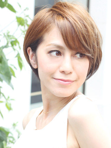 出典:30代40代の髪型【2014ヘアスタイル】ボブ・ショートヘアカタログ
