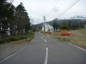 16) 009