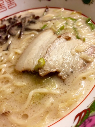 7-11とんこつラーメン170116a
