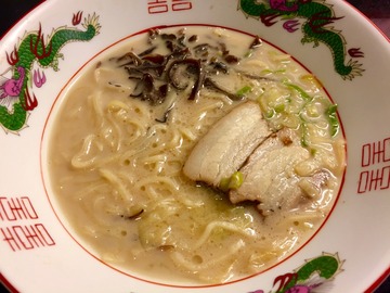 7-11とんこつラーメン170116b