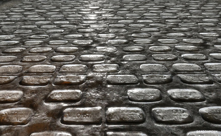 874