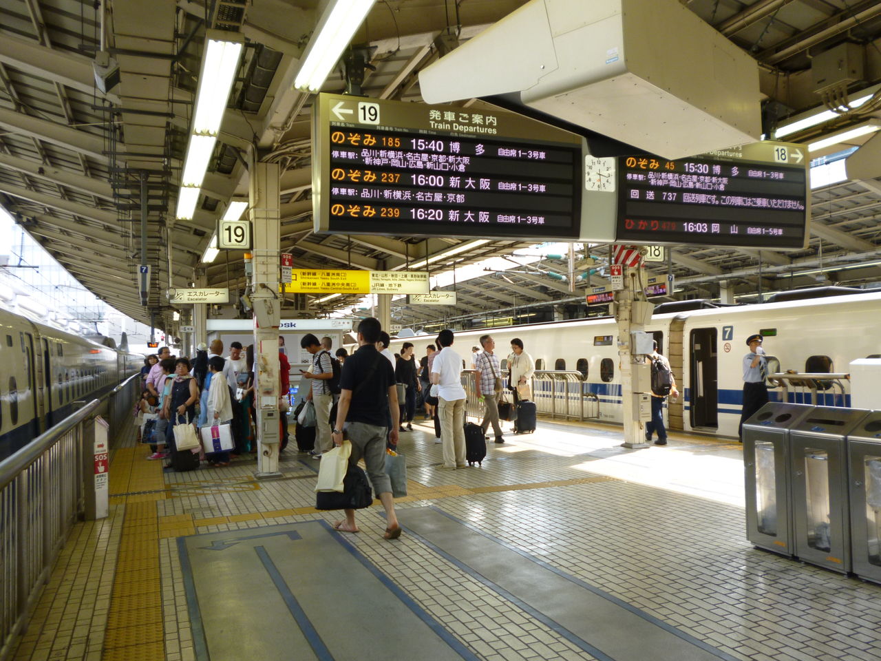 中国の高速鉄道、ついに香港に到達 　駅、速度、セキュリティ、サービス全ての面で日本を超えてしまう 	YouTube動画>2本 ->画像>33枚 