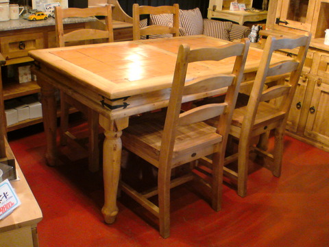 d1457424-s.jpg