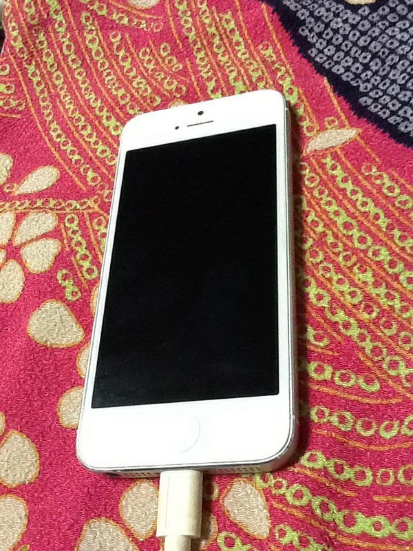 iPhone不動
