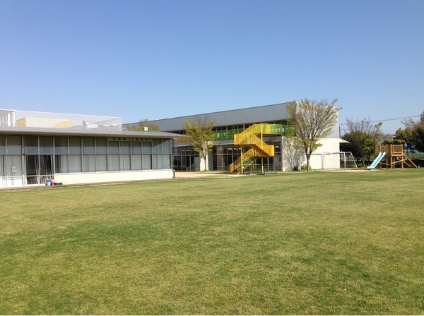 なぎさ公園小学校海の校舎