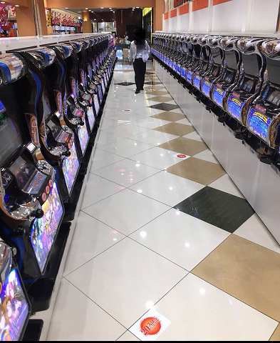 攻めの立ちスロ