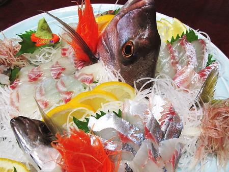 刺身盛り 鯛・アジ