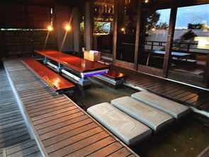 やすらぎの湯 海ほたる 足湯BAR