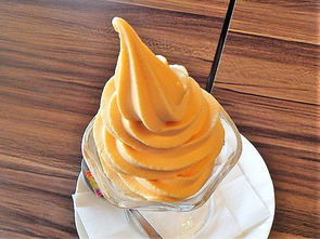 メロンパフェ 400円