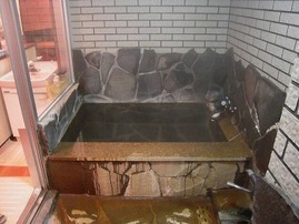 家族湯内湯