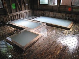 男性浴室