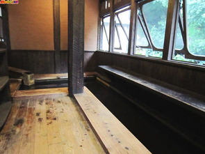 旅館やまの湯 足湯