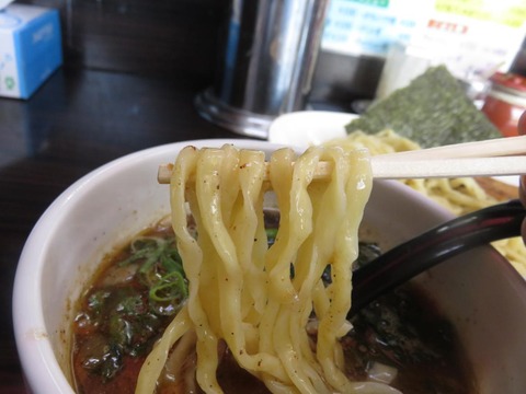 まるは極 麺上げ