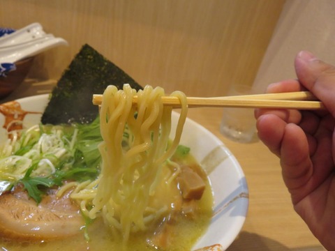 つむじ 麺上げ