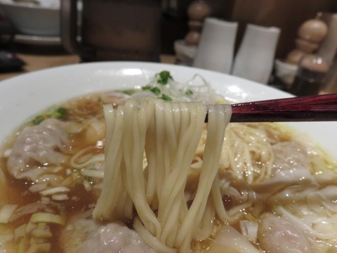 龍の眼　麺上げ