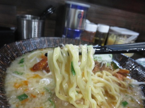 一力 麺上げ