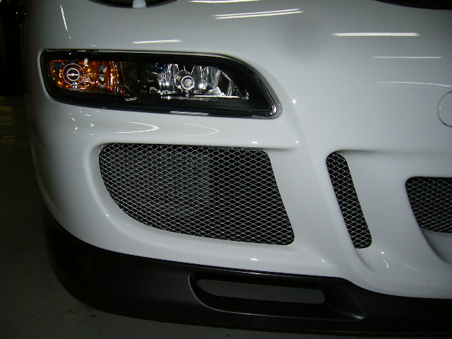 ポルシェ専門店 ポルシェ997ｇｔ3 フロントラジエターダクトメッシュ取付 ポルシェパラノイアのブログ