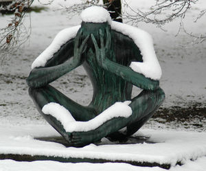 SnowyStatue