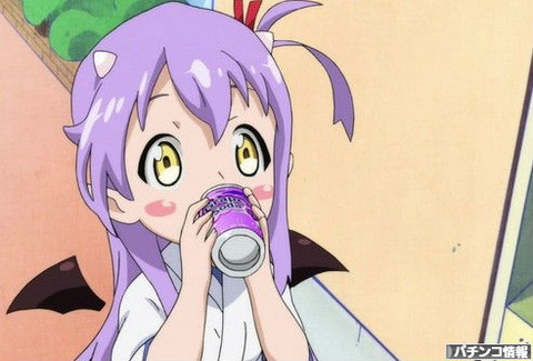 戦国コレクションの美少女がジュース飲んでる!!!