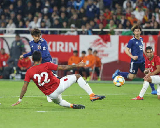 サッカー