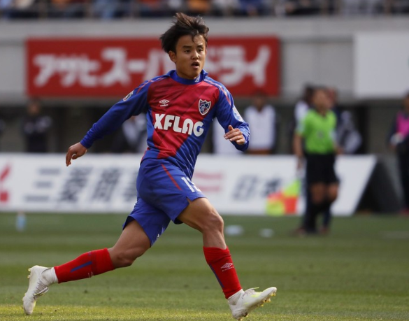 サッカー