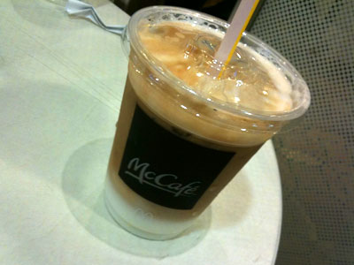 マックカフェラテ