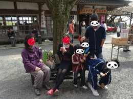 みんなで団子を食べました