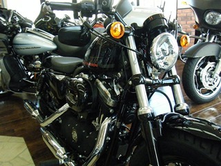 ハーレースポーツスターXL1200X48 フロント