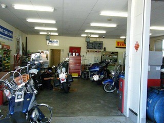 ハーレーの整備工場