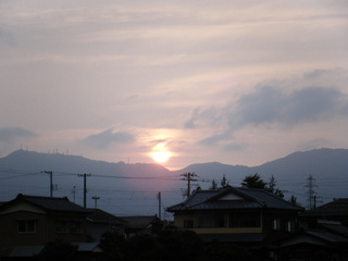 弥彦山の夕日