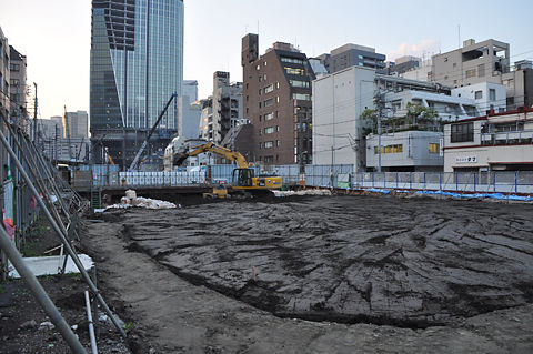 環状二号線建設現場にて(その4)