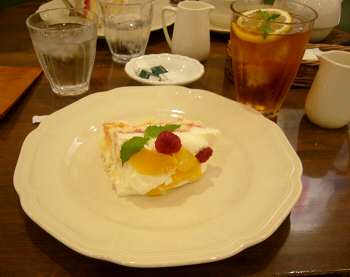 本格アイスティと季節のショートケーキ