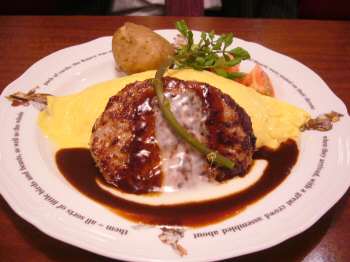 ハンバーグとオムライス