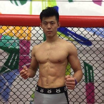 亀井晨佑