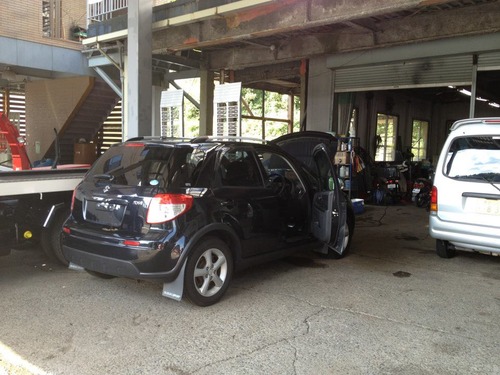 255425_286538928127848_1462047881_n