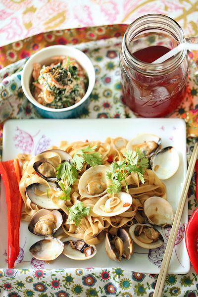 clam-noodle