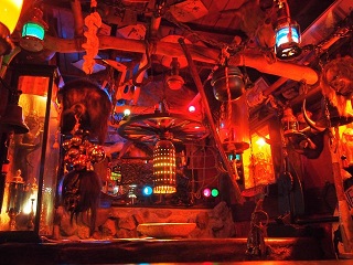 6669941_2064156314_118large.jpg