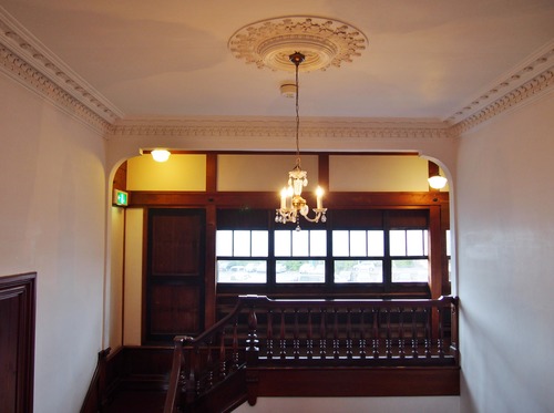 P4243983