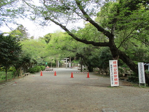 55葛原岡神社遠景