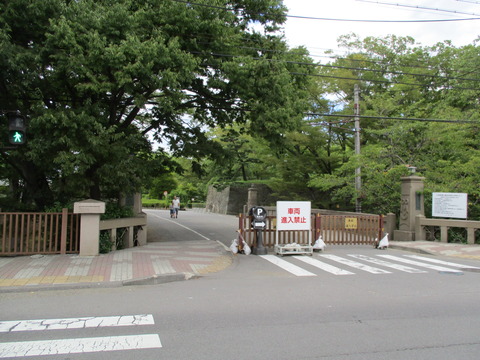 110上田城址公園へ