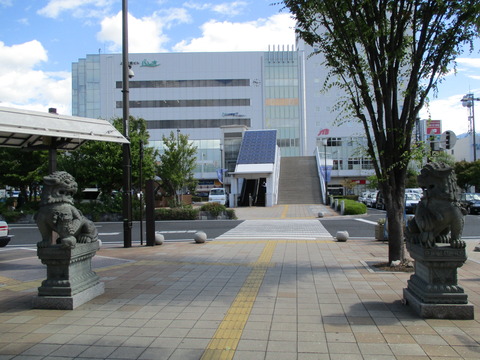 07石刻獅子像
