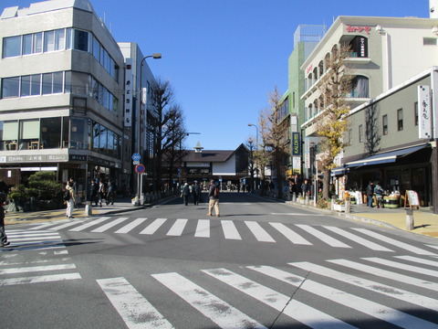 155鎌倉駅入口交差点2