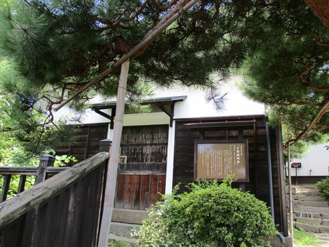 77小諸城銭蔵3