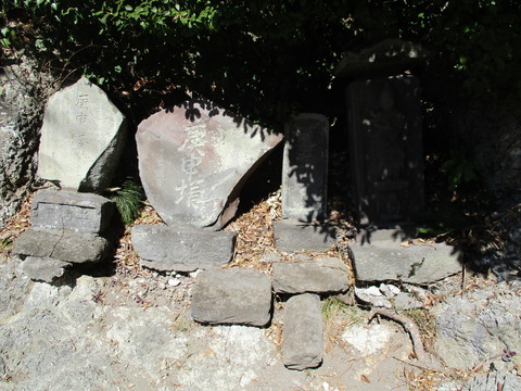 164庚申塔1