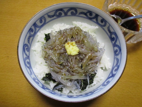 171生しらす丼