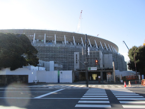 24国立競技場駅