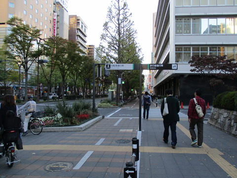 128市役所前